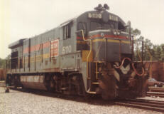 Family Lines GE B23-7 #5110